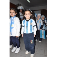 Los más pequeños celebraron el DIA DE LA BANDERA